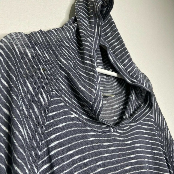 Vintage Havana Lightweight Hooded Sweater - Picture 2 of 9